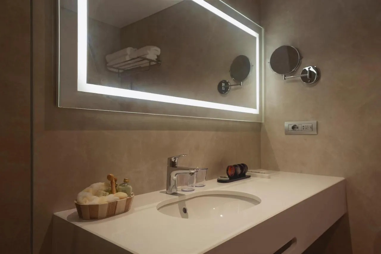 ****  Amare Hotel Shengjin Albania