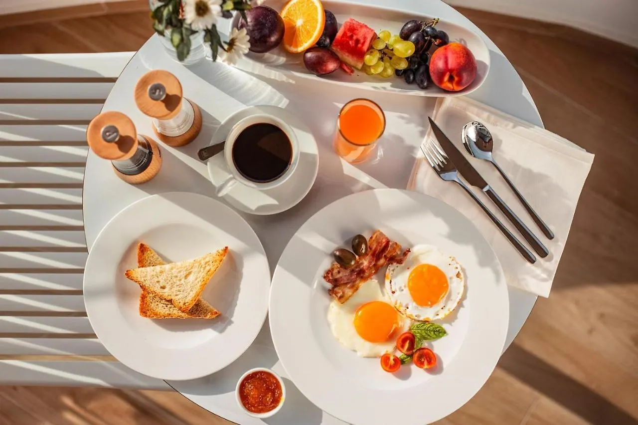 Amare Hotel Shëngjin 4*,